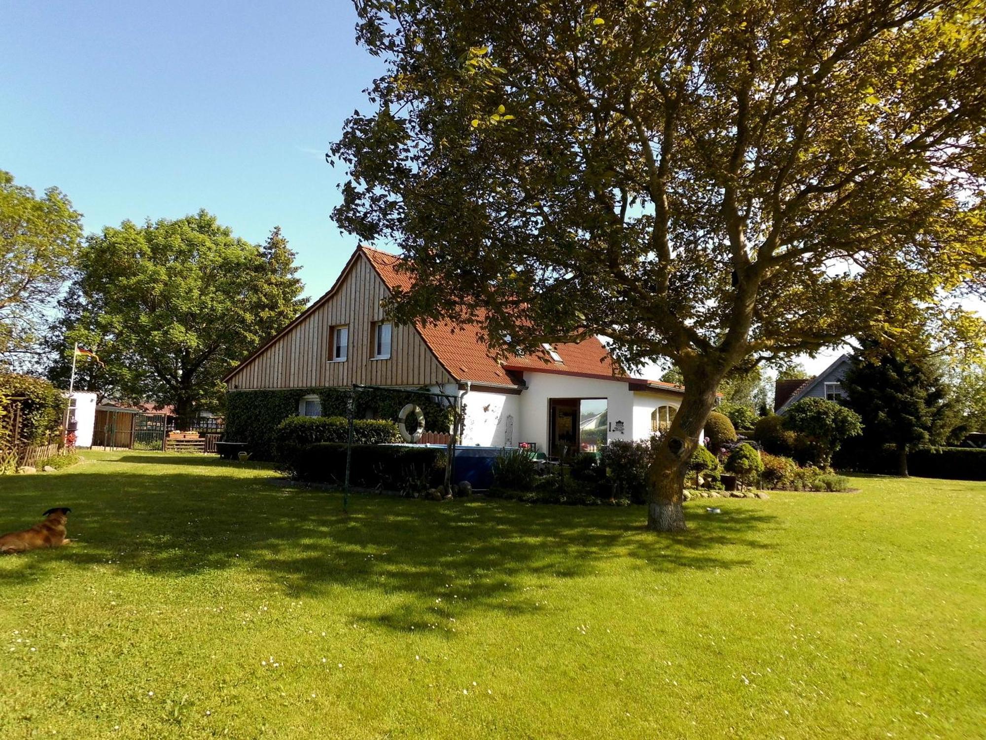 Bungalow Und Ferienwohnung Auf Ruegen Kluis Eksteriør bilde
