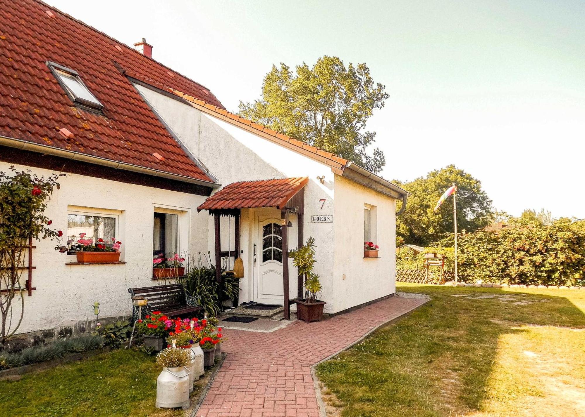 Bungalow Und Ferienwohnung Auf Ruegen Kluis Eksteriør bilde