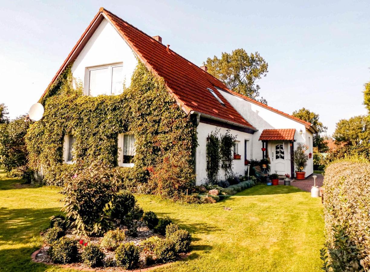Bungalow Und Ferienwohnung Auf Ruegen Kluis Eksteriør bilde